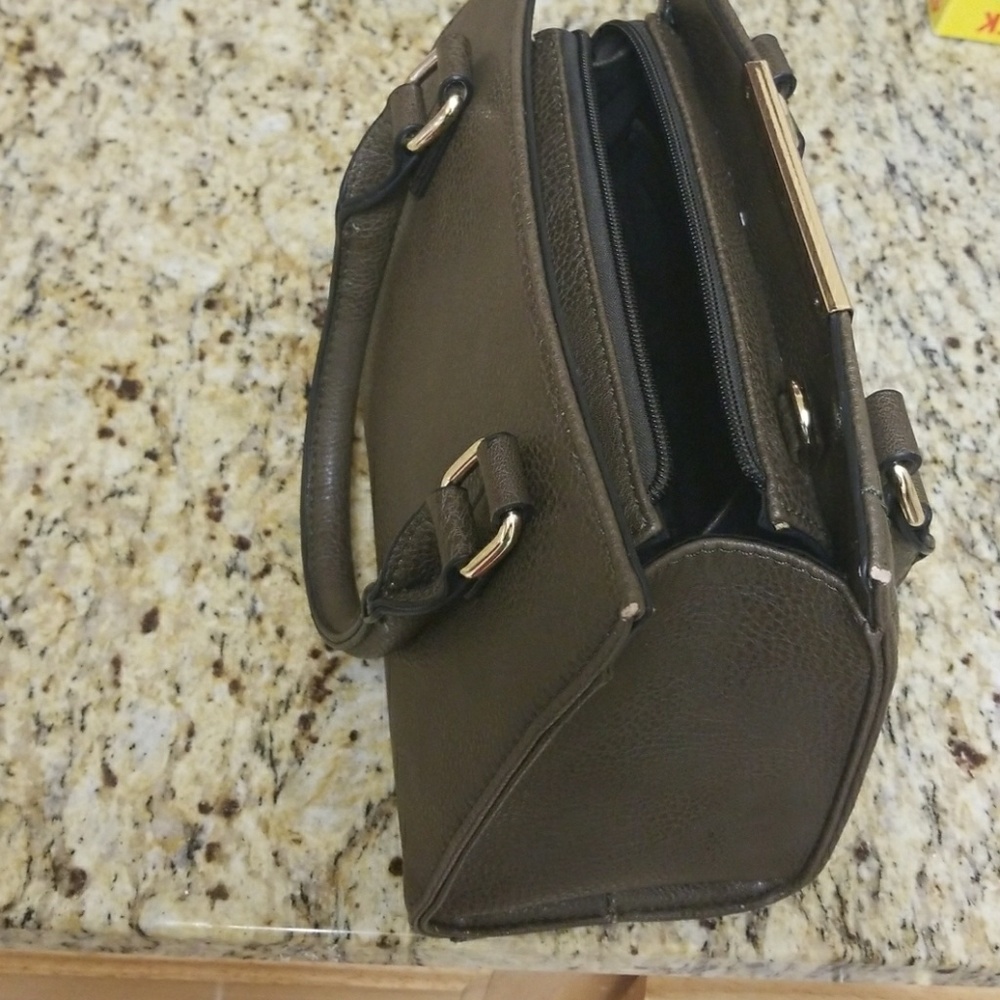 Call it spring mini hand bag - Picture 3 of 4