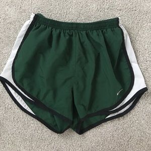 Nike tempo shorts size M