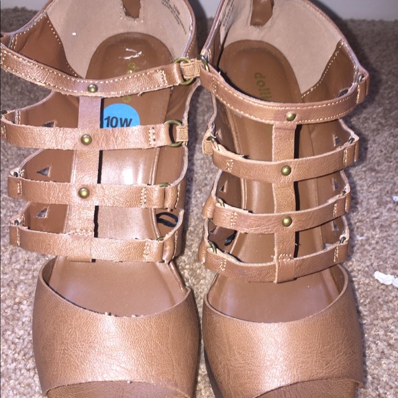 Doll house wedges - Picture 5 of 5