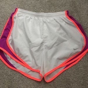 Nike tempo shorts size M