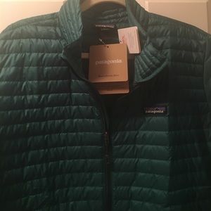 men's Patagonia down shirt size large