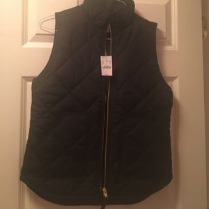 j.Crew quilted vest size small, black