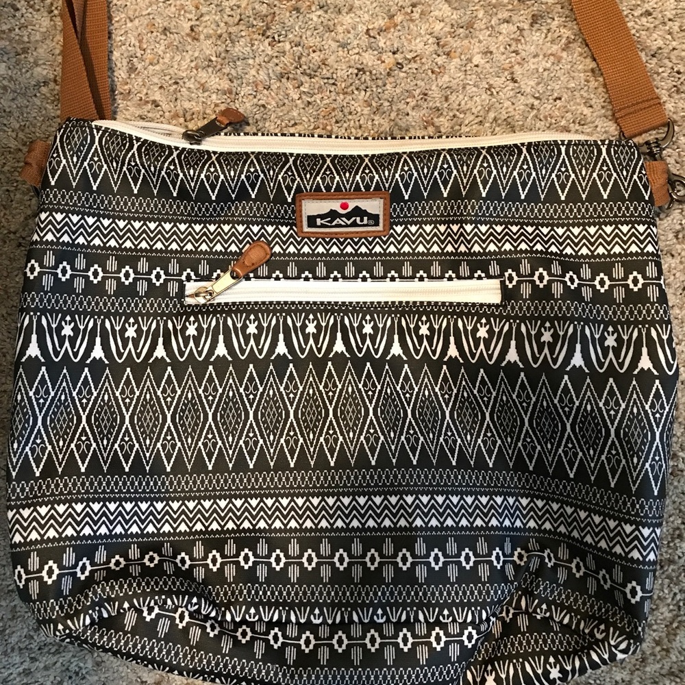 Kavu cross body bag