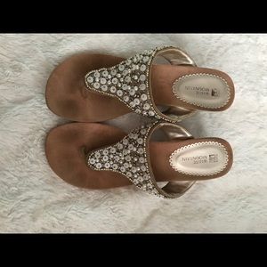 White Mountain Wedge sandals