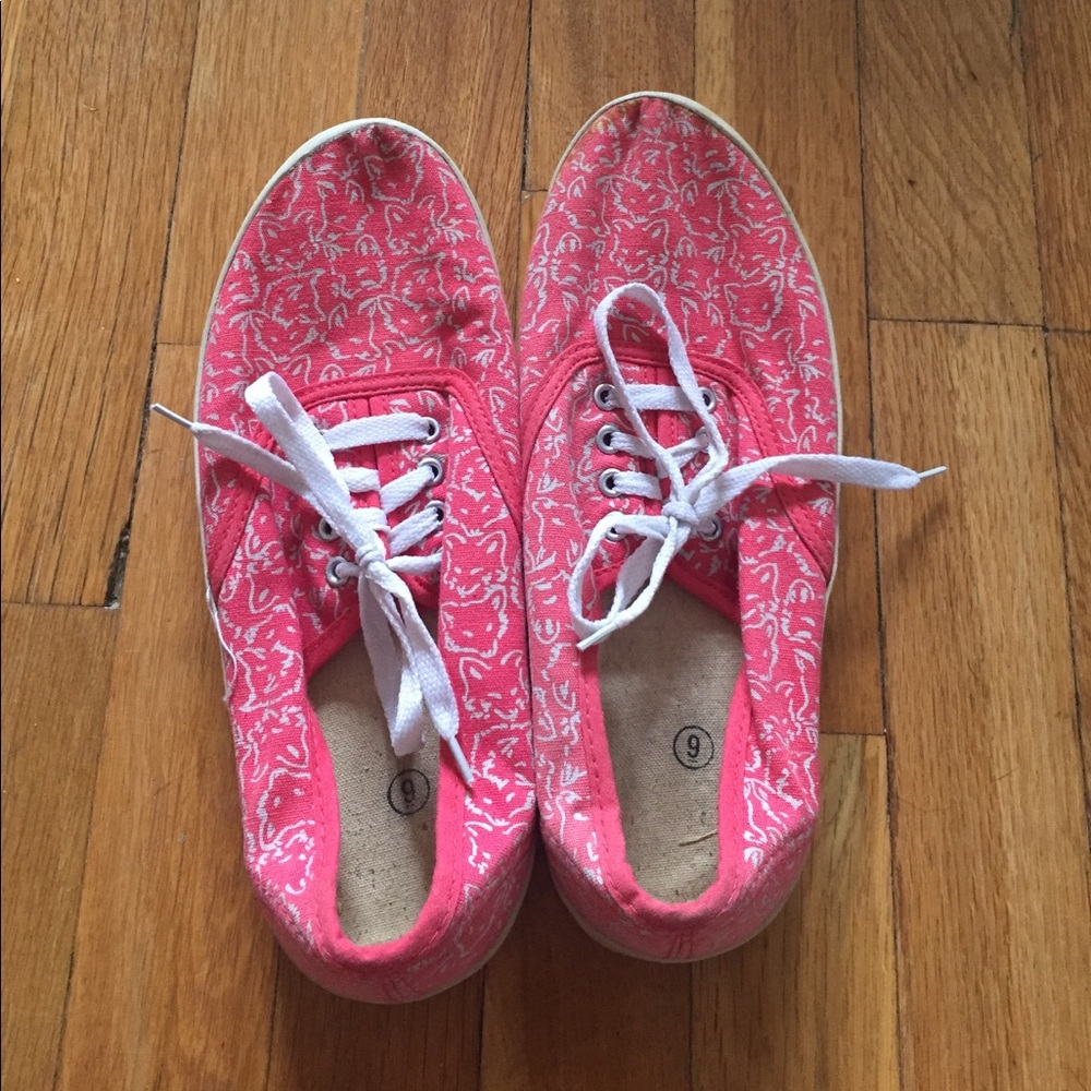 Urban Outfitters fox sneakers
