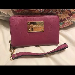 Michael Kors wristlet