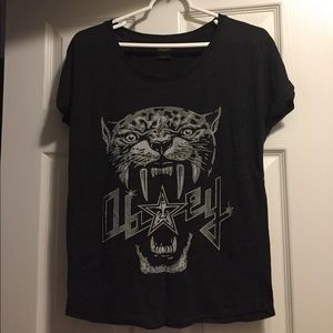 Obey Leopard Tee