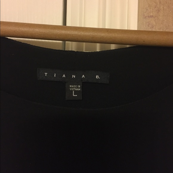 Tiana B lil black dress - Picture 4 of 6