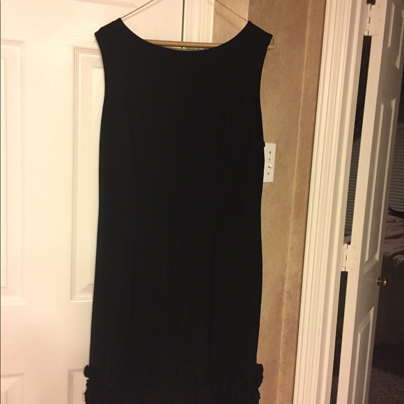 Tiana B lil black dress - Picture 5 of 6