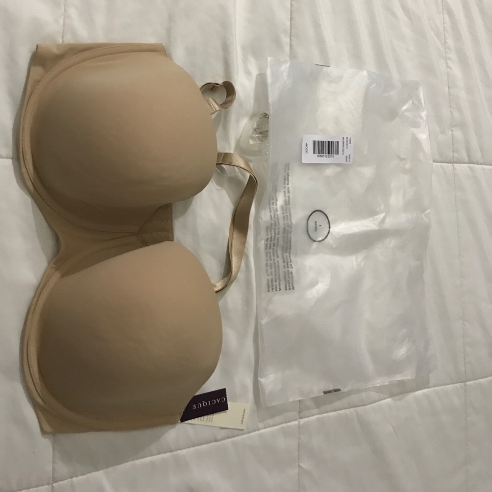 44DDD 6 way bra- NWT