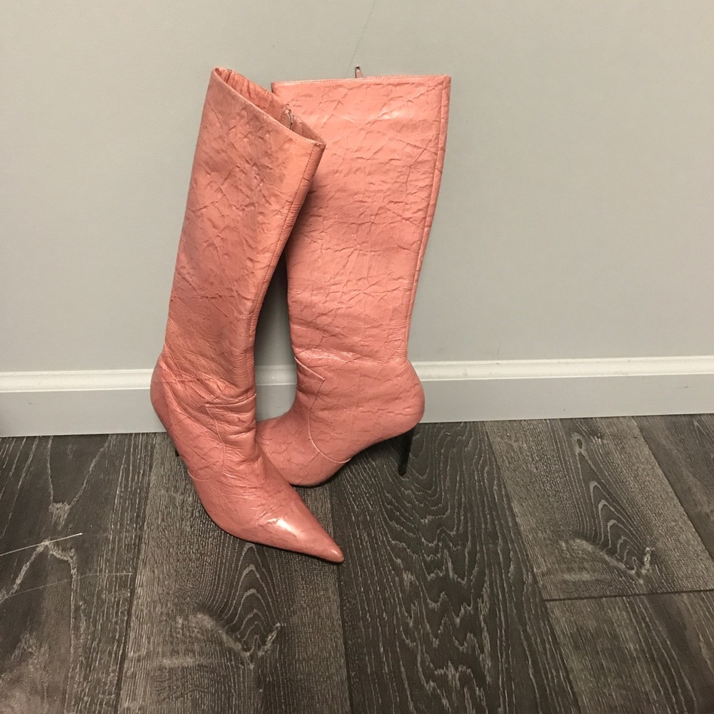 Pink heel boots