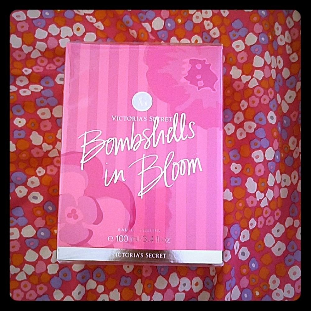 Victoria's Secret Bombshells in Bloom