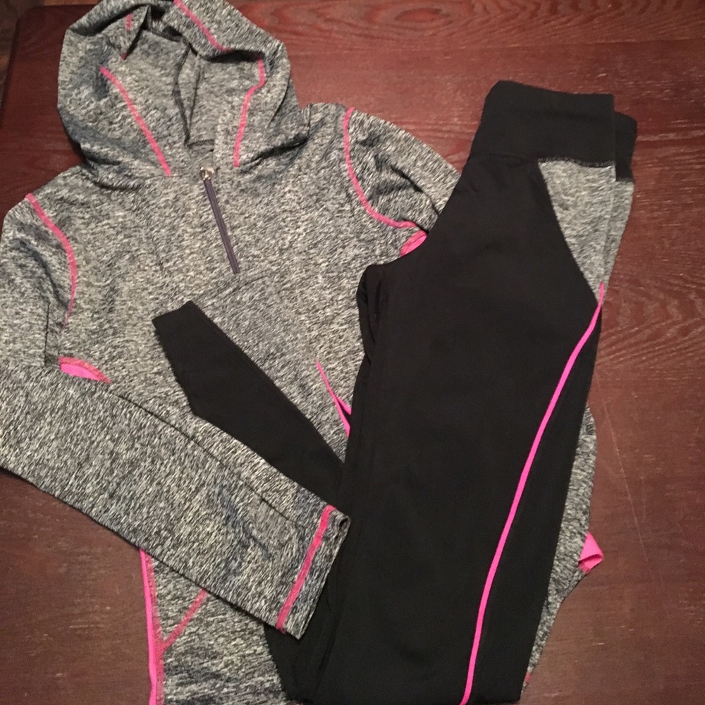 Pink/Black athletic outfit NWT