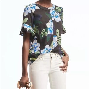 NWT Banana Republic Flutter Sleeve Floral Top