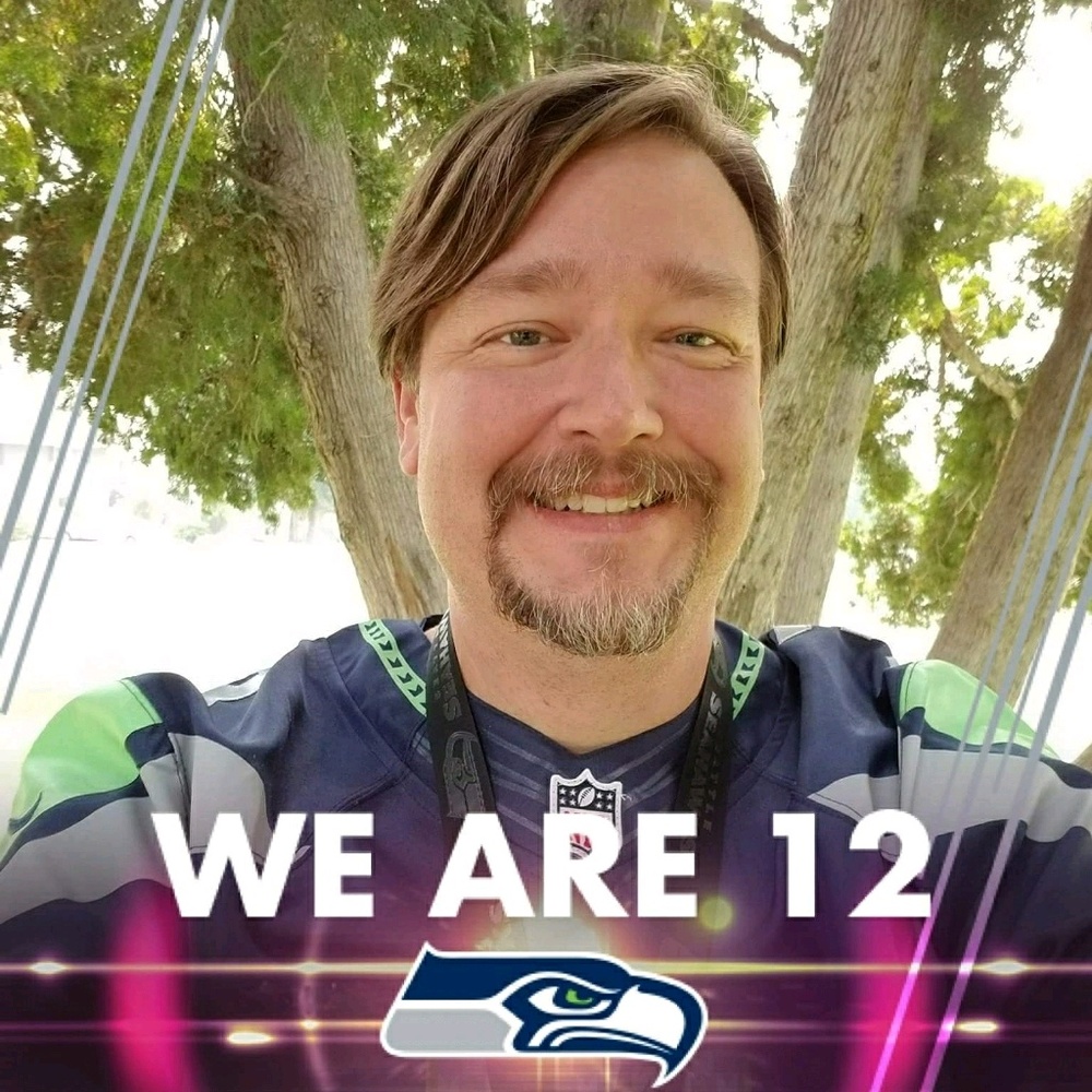 Meet your Posher, Dustin