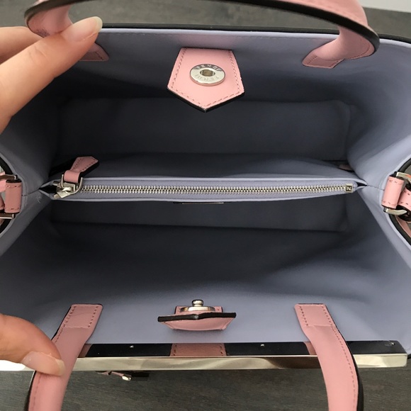 Authentic Fendi 2Jours Satchel - Picture 3 of 8