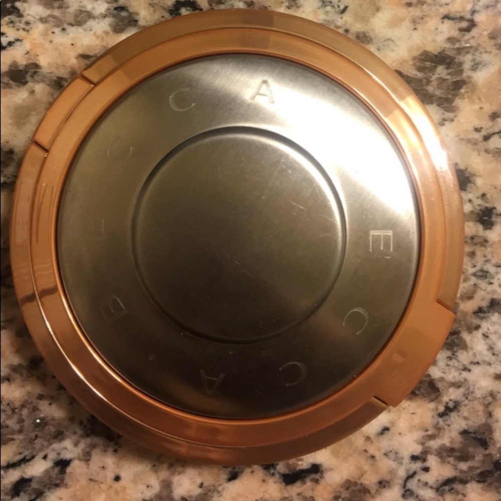 Becca- champagne pop!