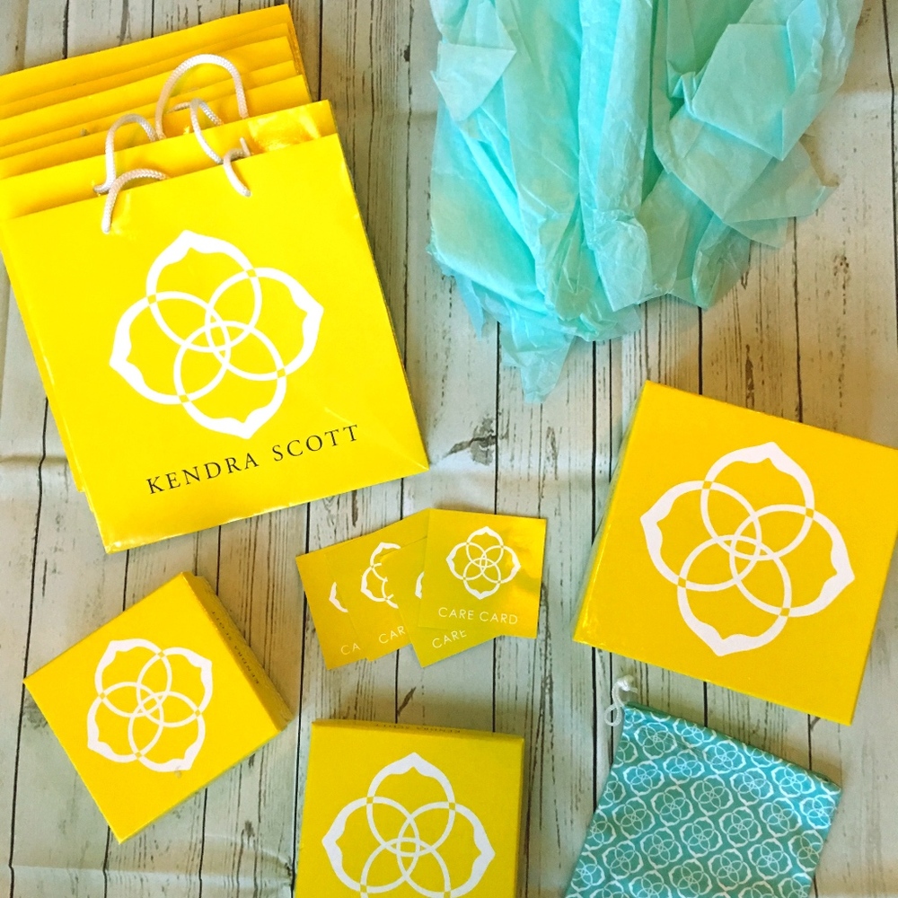Kendra Scott Bags & Boxes