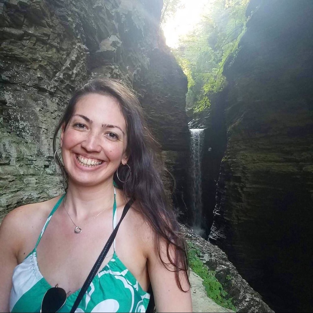 Meet your Posher, Yesim