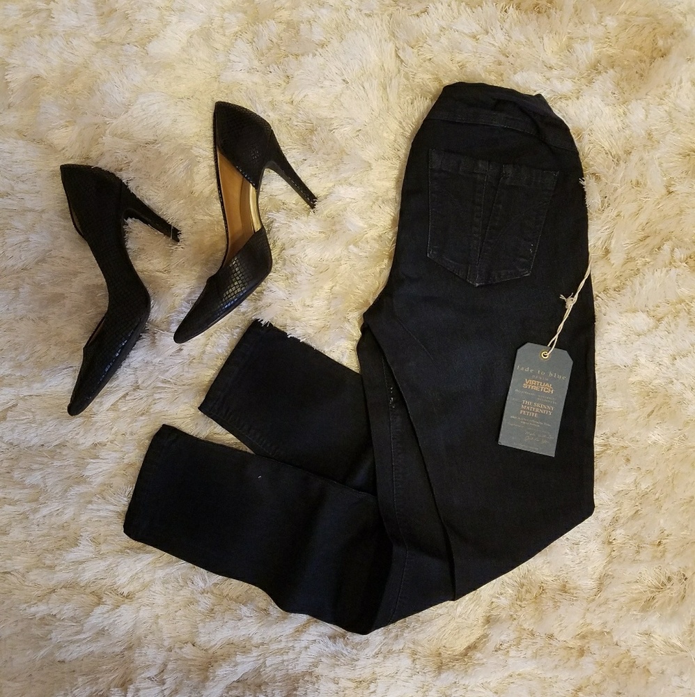 NWT!! Motherhood Maternity PXSmall Skinny Jeans