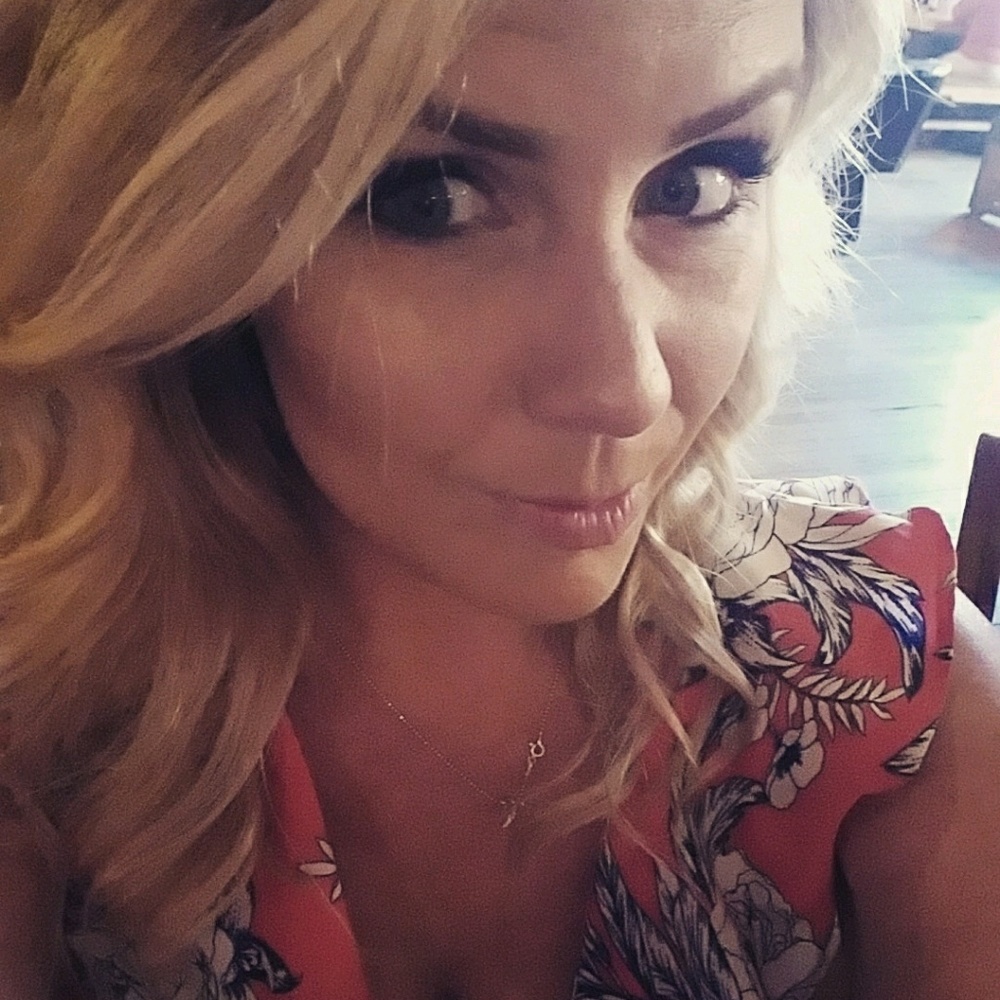 Meet your Posher, Kelly