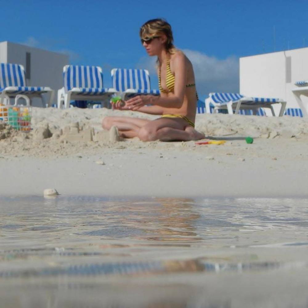 Meet your Posher, Crystal