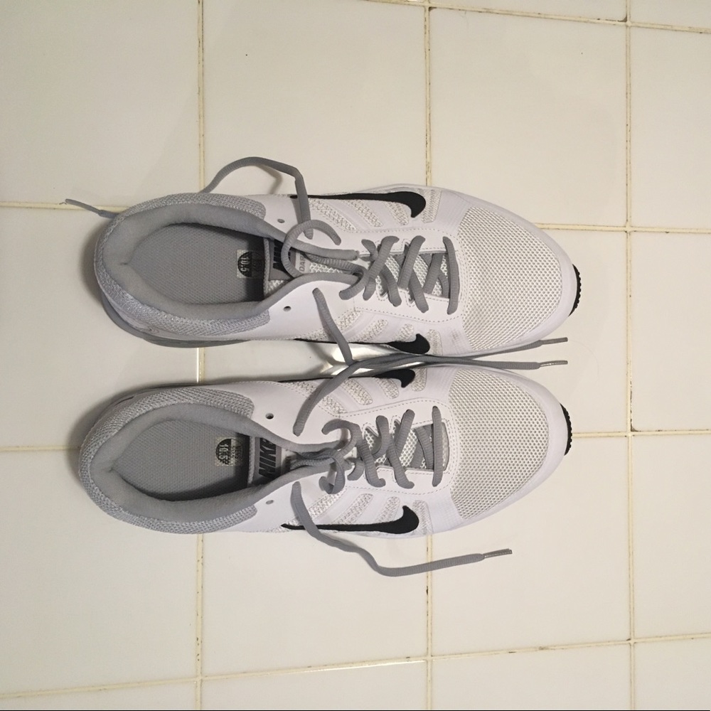 Nike Dart XII shoes size 10.5 men's
