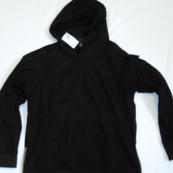 black hoodie with zipper on side