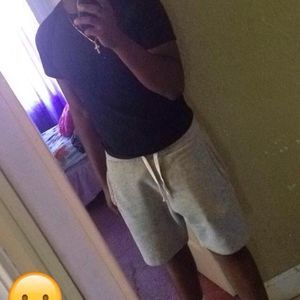 Meet your Posher, Lawrence