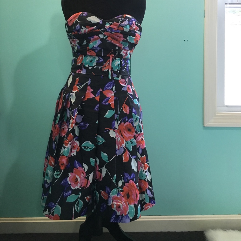 Express flower dress