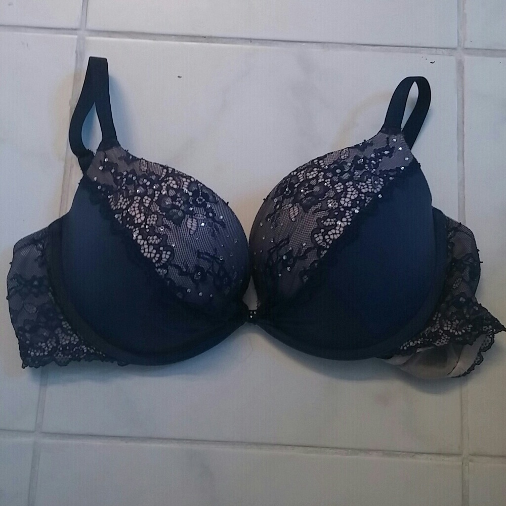Victoria secret 34D