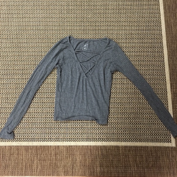 Me to we long sleeve crop top - Picture 1 of 2