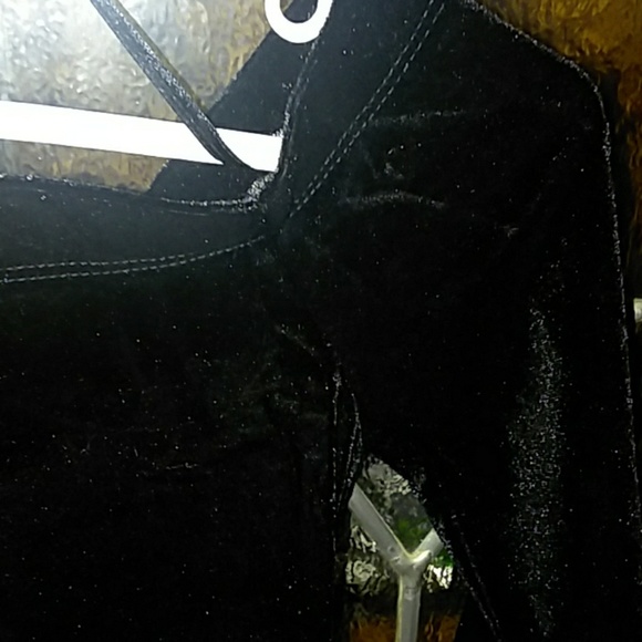 🔥Velvet🔥Black Off the Shoulder Dress ❄ - Picture 6 of 8