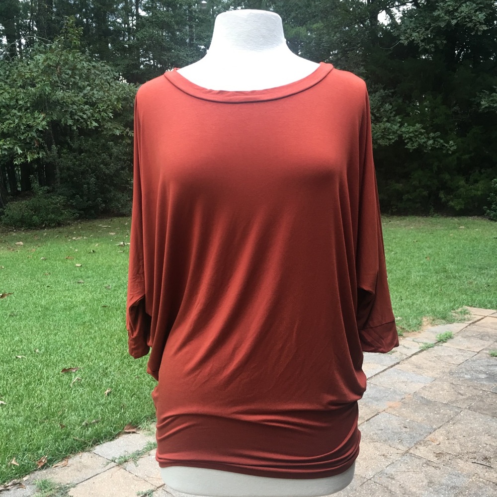 Relaxed fit rust colored top