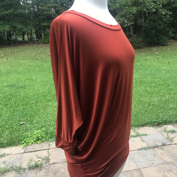 Relaxed fit rust colored top - Picture 6 of 6