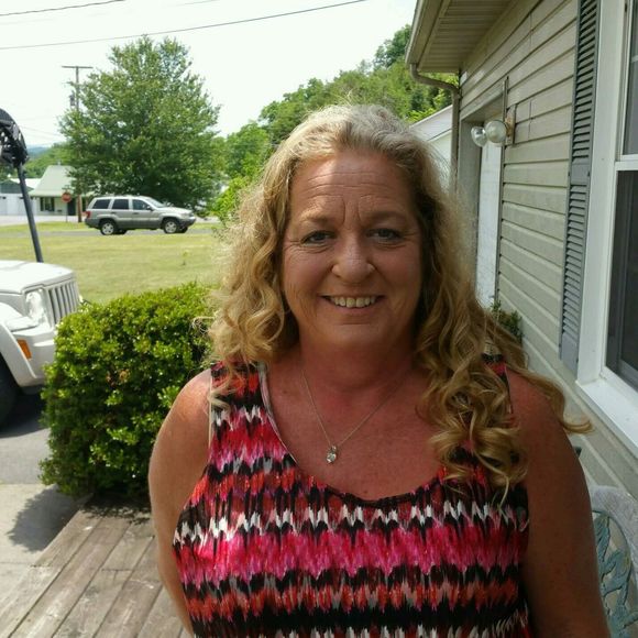 Meet your Posher, Gale - Picture 1 of 1