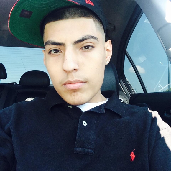 Meet your Posher, Andrew - Picture 1 of 1