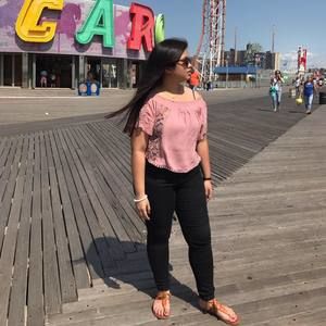 Meet your Posher, Hannah gaile