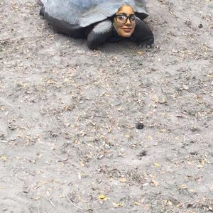 Meet your Posher, Sidra