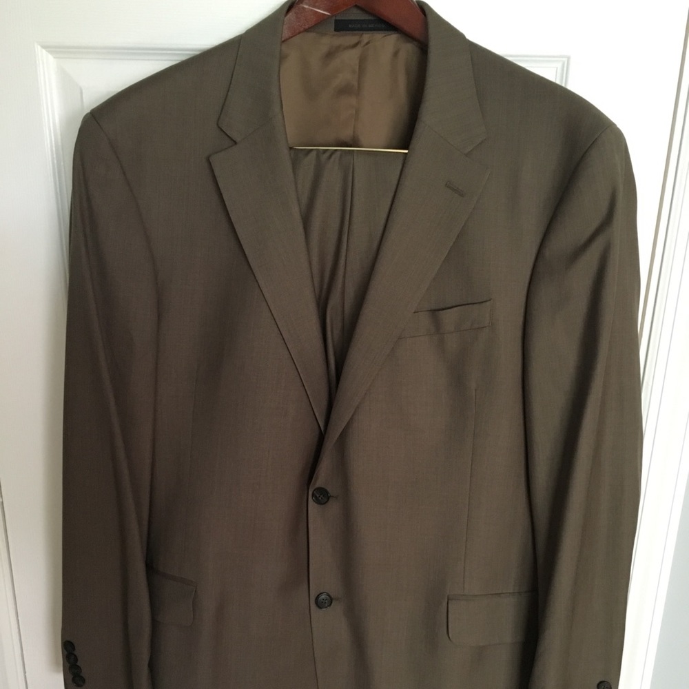 Kenneth Roberts Men's Suit