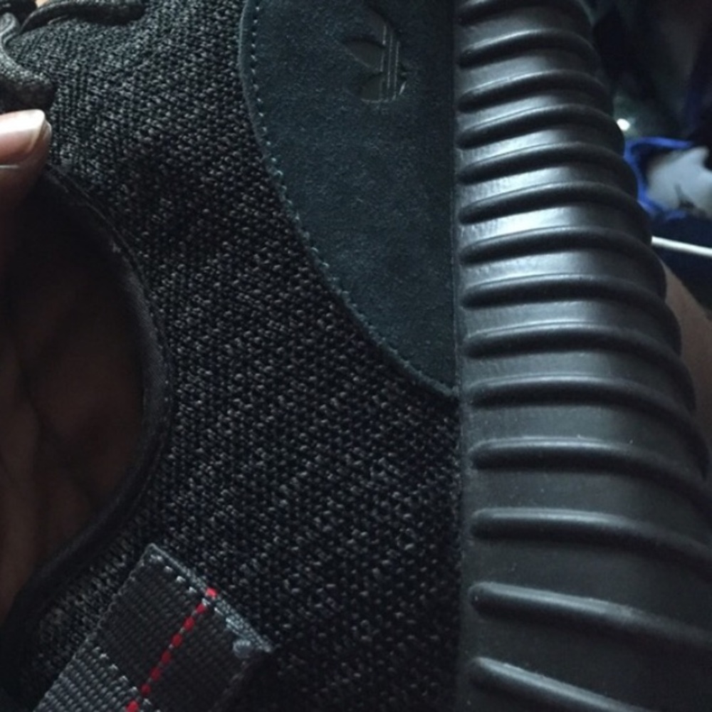 Yeezy boost 350 pirate black