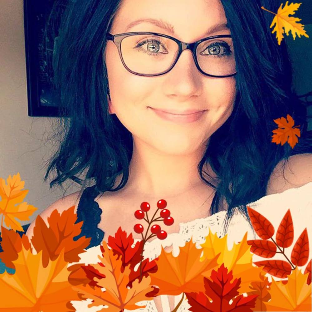 Meet your Posher, Carly