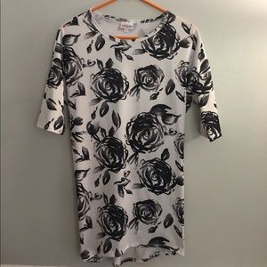 LuLaRoe Irma Roses. XS