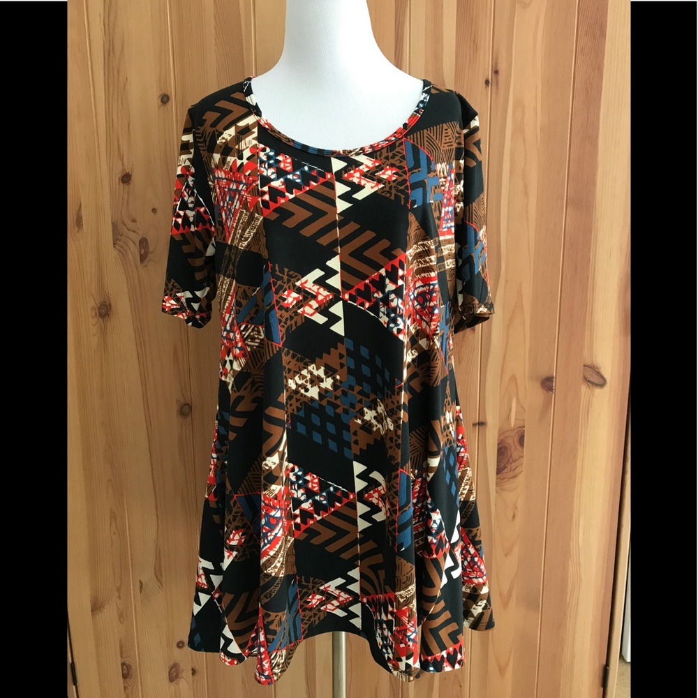 Large LuLaRoe Perfect T