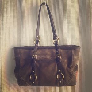 Coach "hamptons" Suede gallery tote 👜