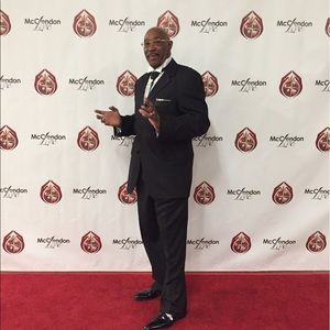 Meet your Posher, Ronald