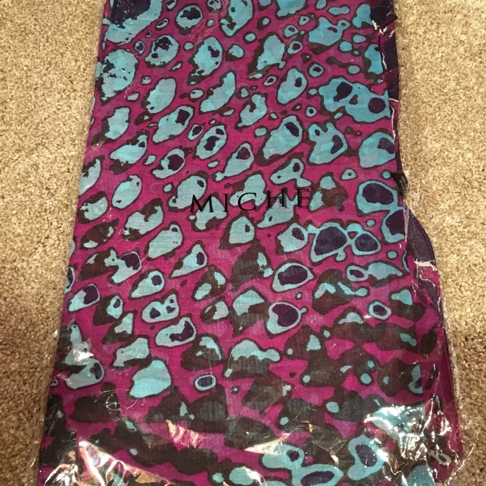 MICHE Scarf