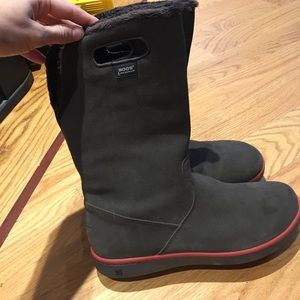 Women's bog boots