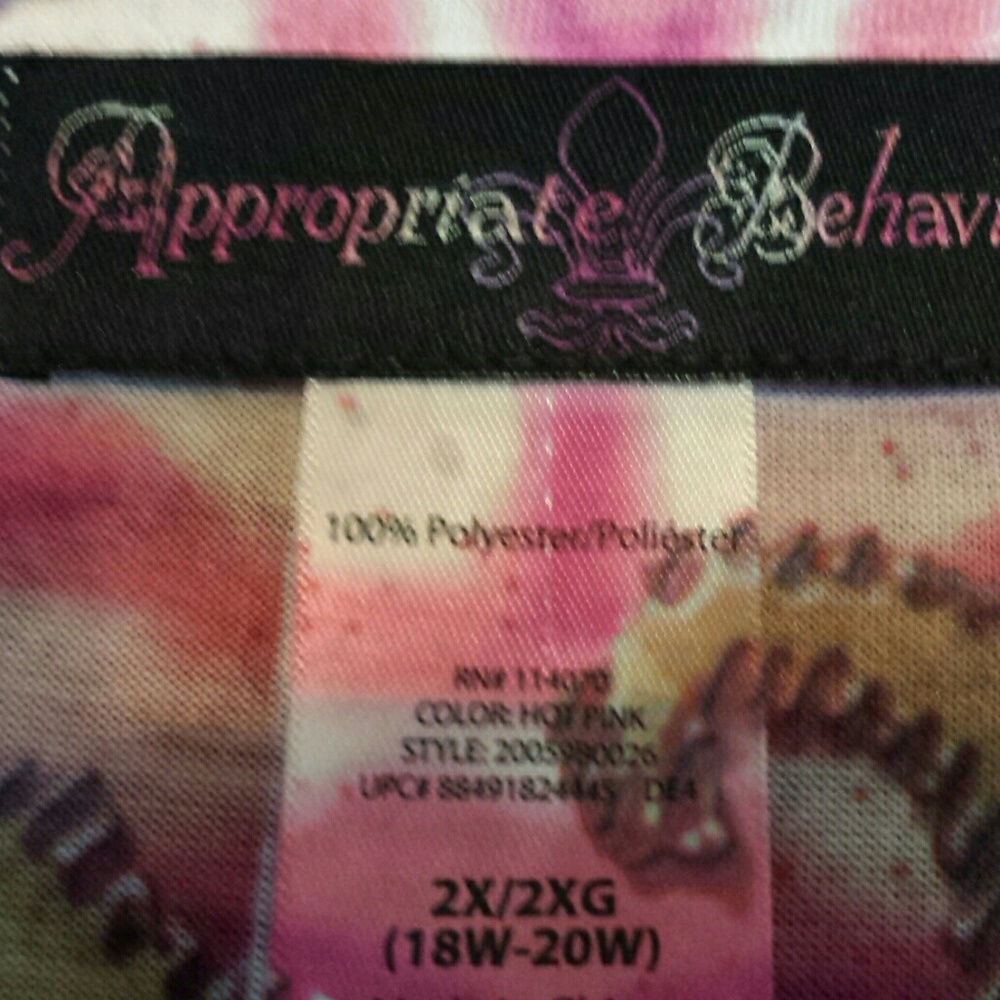 Pink print tee - Picture 2 of 3