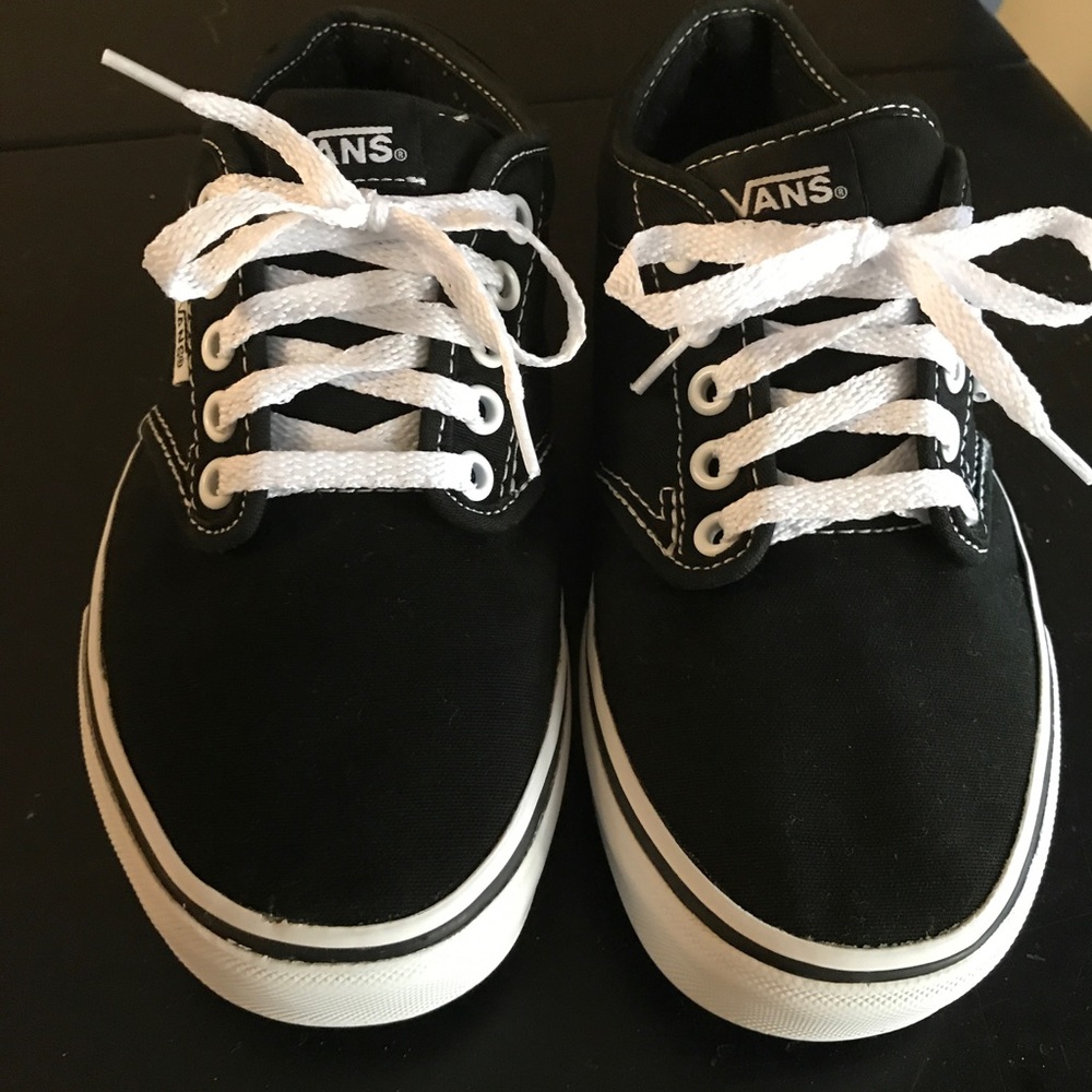 Size 7 Black authentic vans